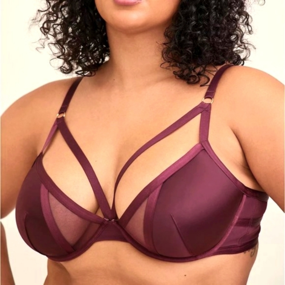 ❤️NWT TORRID BRA SATIN PLUNGE STRAPPY UNDERWIRE LIGHTLY LINED BRALETTE PLUS 4X